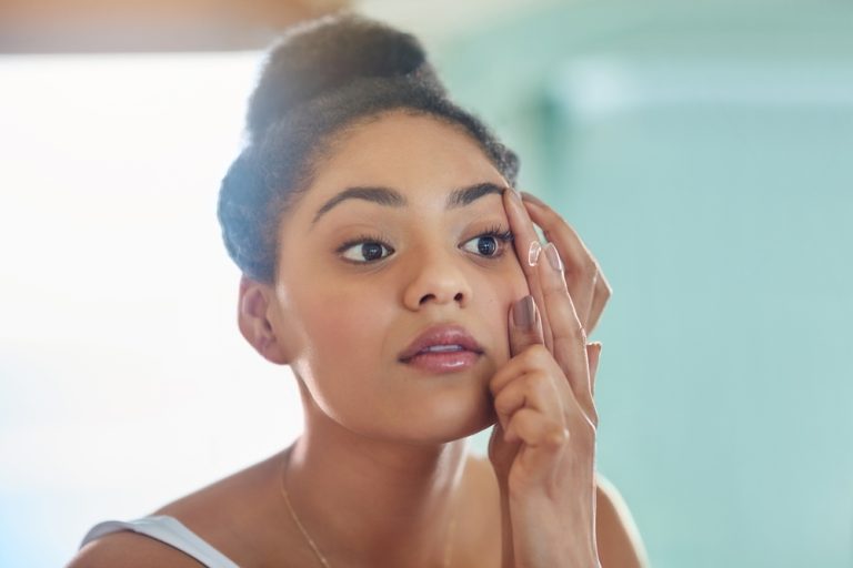 How to Clean and Disinfect Contact Lenses Properly